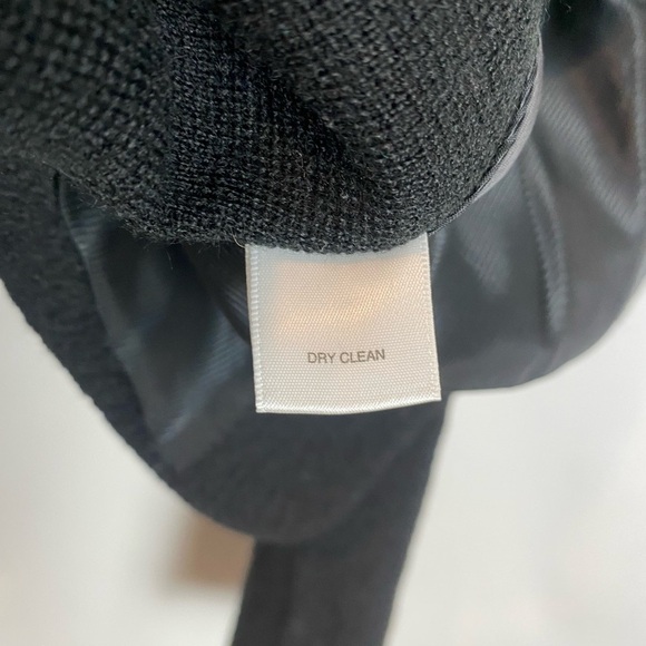 Lord & Taylor Black Wool Blend Contrast Black Blazer Size 8 (runs small) - Picture 11 of 14